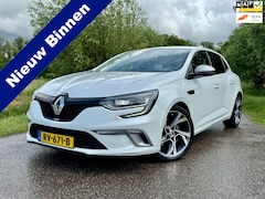 Renault Mégane - 1.6 TCe GT Sport / Automaat / Airco / Navigatie / Head-up Display / Cruise Control / 205 P
