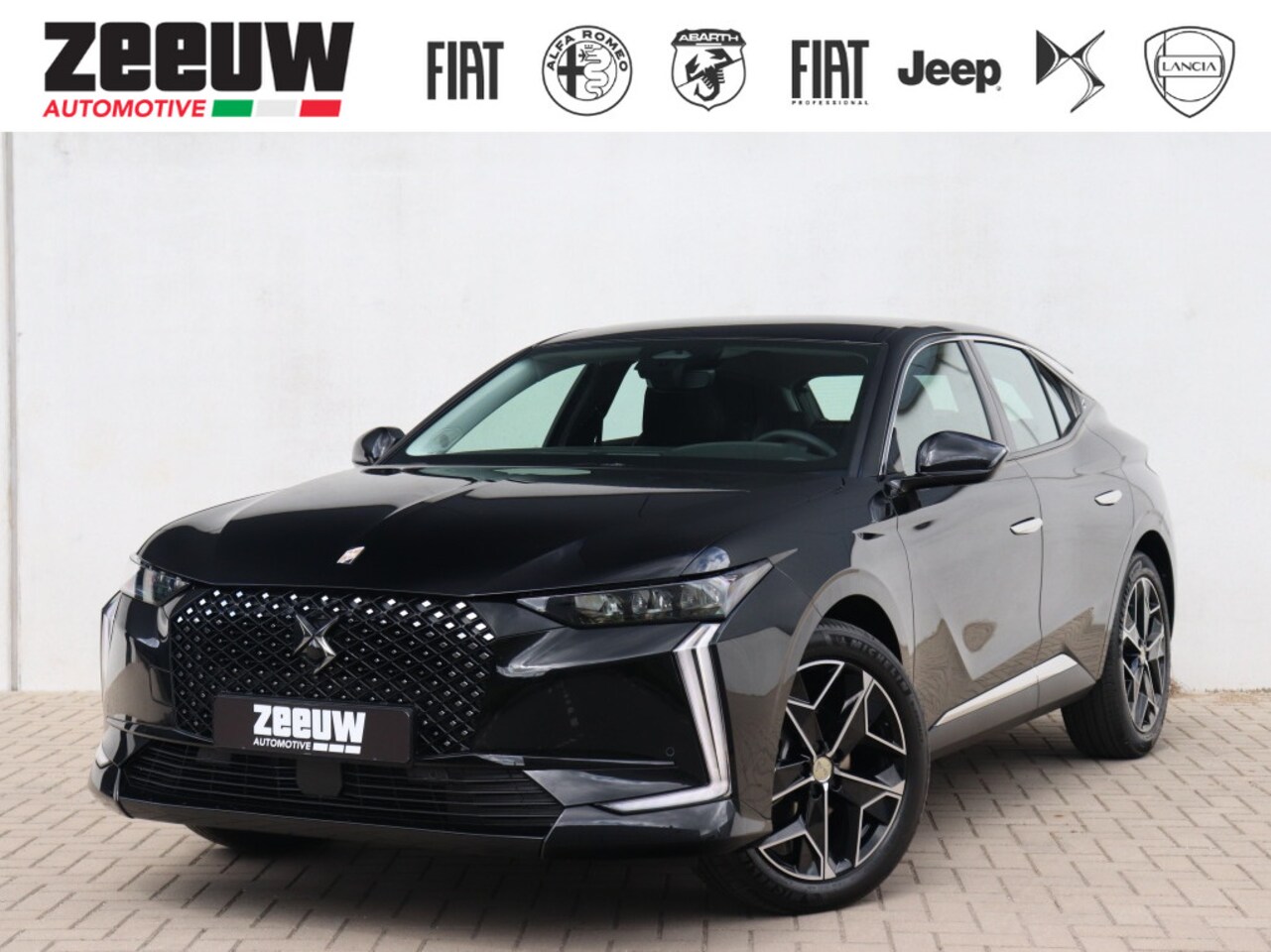 DS 4 - 1.2 Hybrid 136 PK Edition France | Perla Black - AutoWereld.nl
