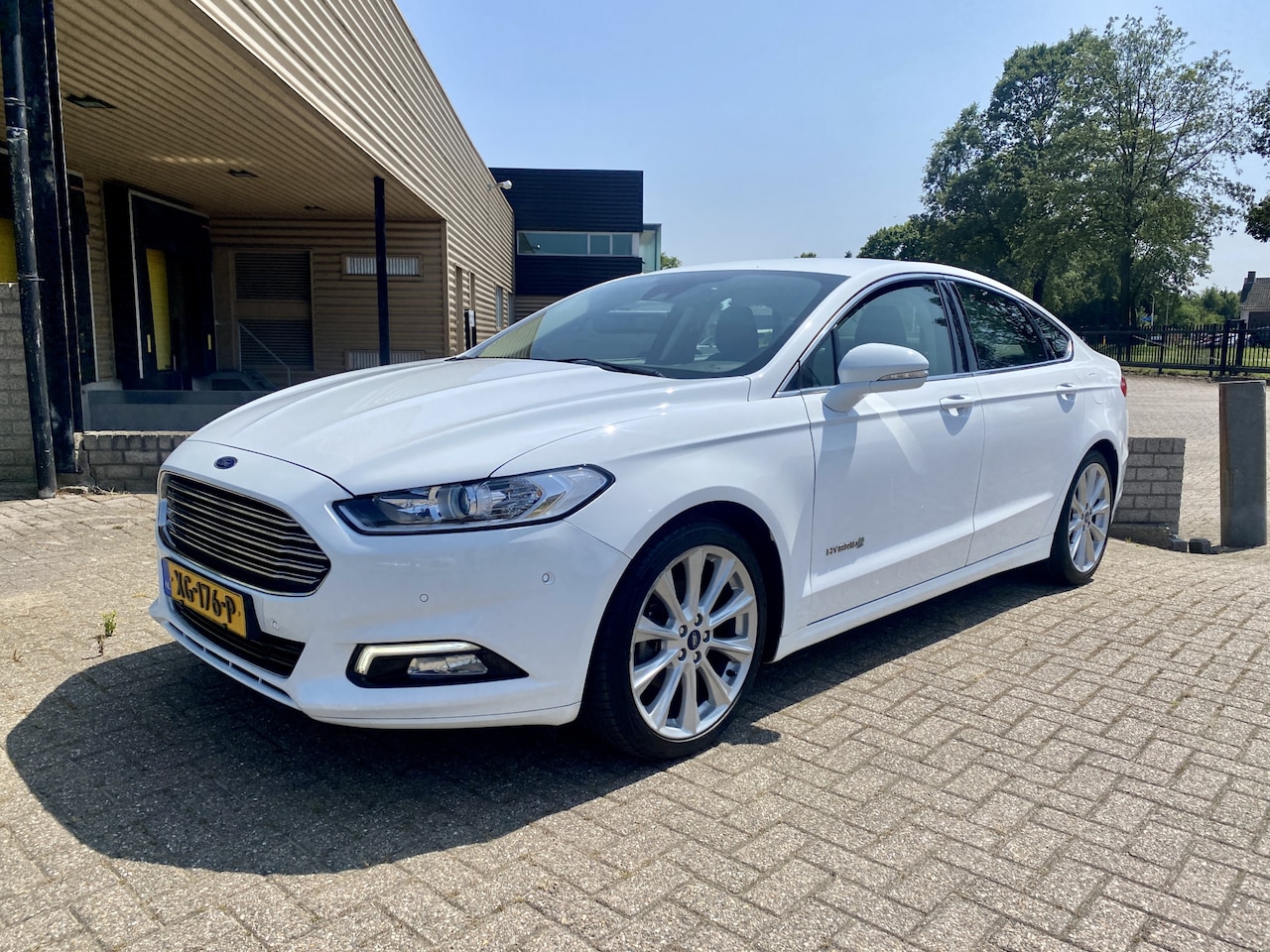 Ford Mondeo - 2.0 IVCT HEV Titanium Automaat | Apple carplay, Keyless, PDC | - AutoWereld.nl