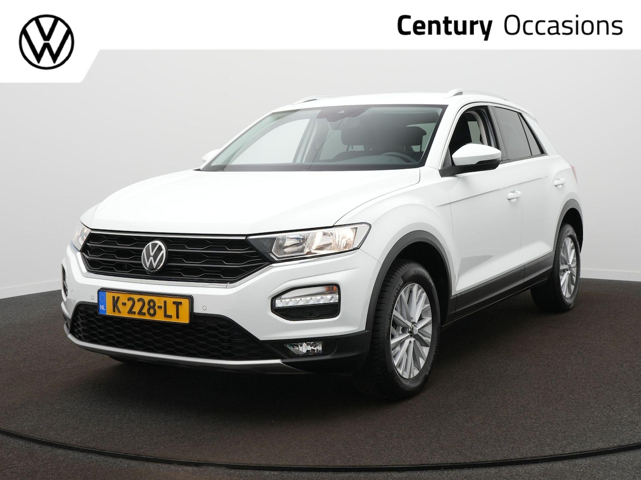 Volkswagen T-Roc - 1.0 TSI Style / Adap. Cruise / Camera / Trekhaak - AutoWereld.nl
