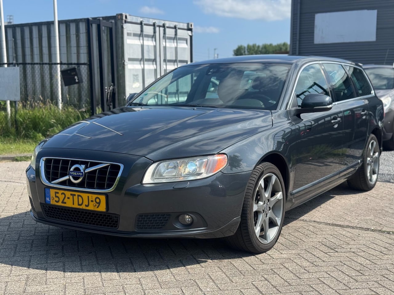 Volvo V70 - 2.0 D3 Limited Edition Automaat Navi Clima Leer - AutoWereld.nl