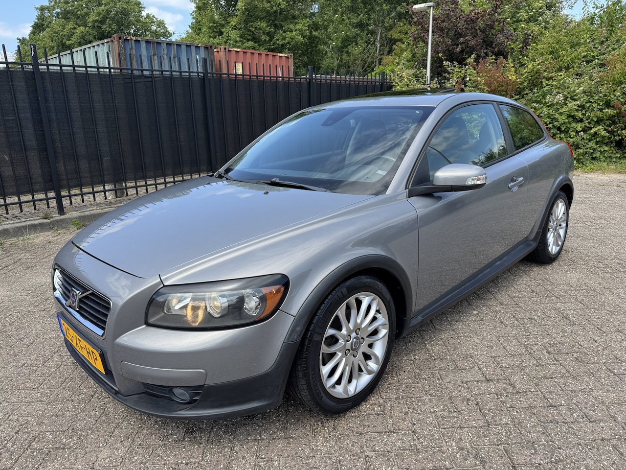 Volvo C30 - 2.0 Momentum Clima/Stoelverw/Schuifdak/Cruise/LMV - AutoWereld.nl