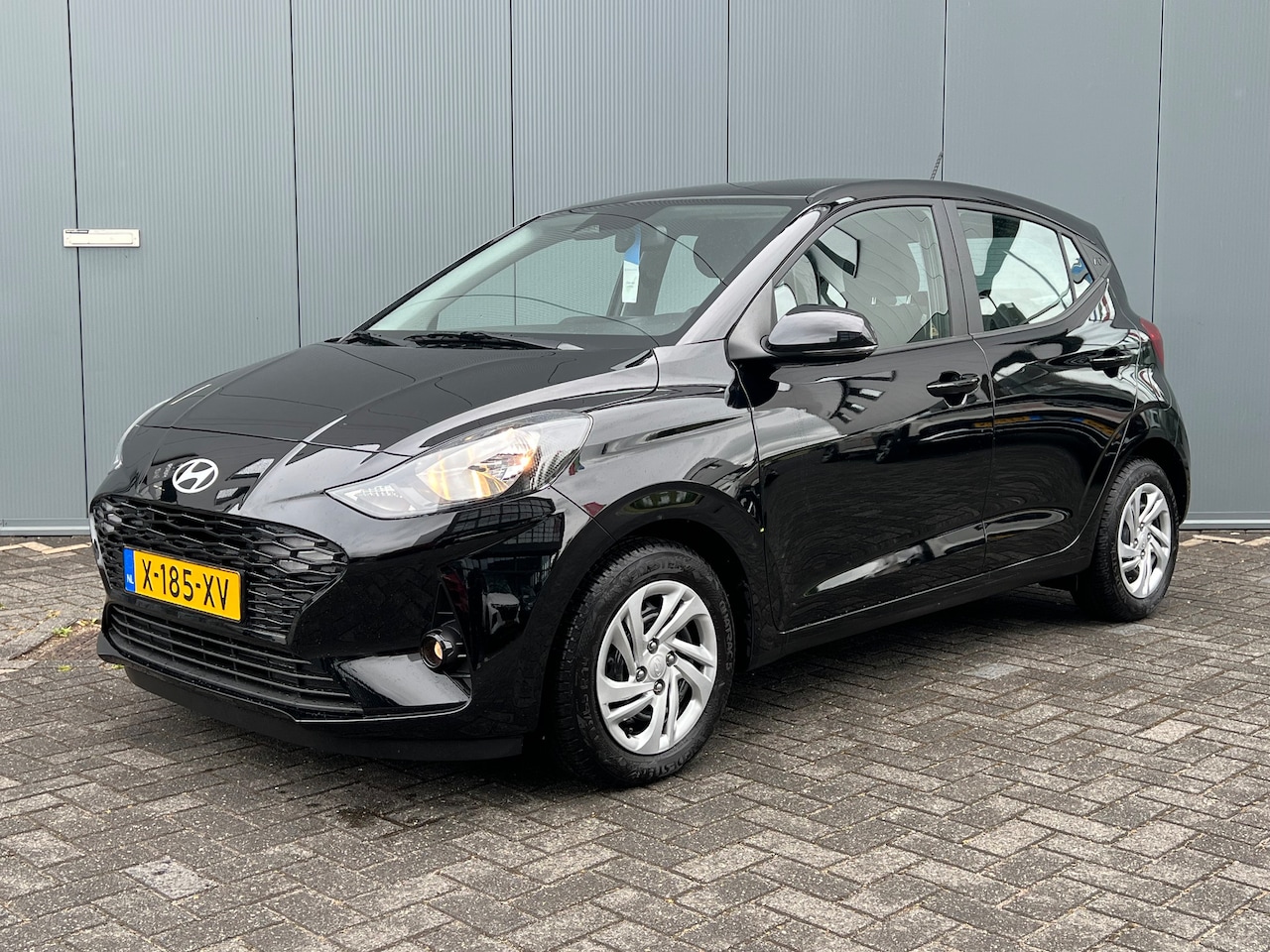 Hyundai i10 - 66pk Comfort Automaat | Airco | Carplay | Cruise control | Boordcomputer | Bestuurdersstoe - AutoWereld.nl