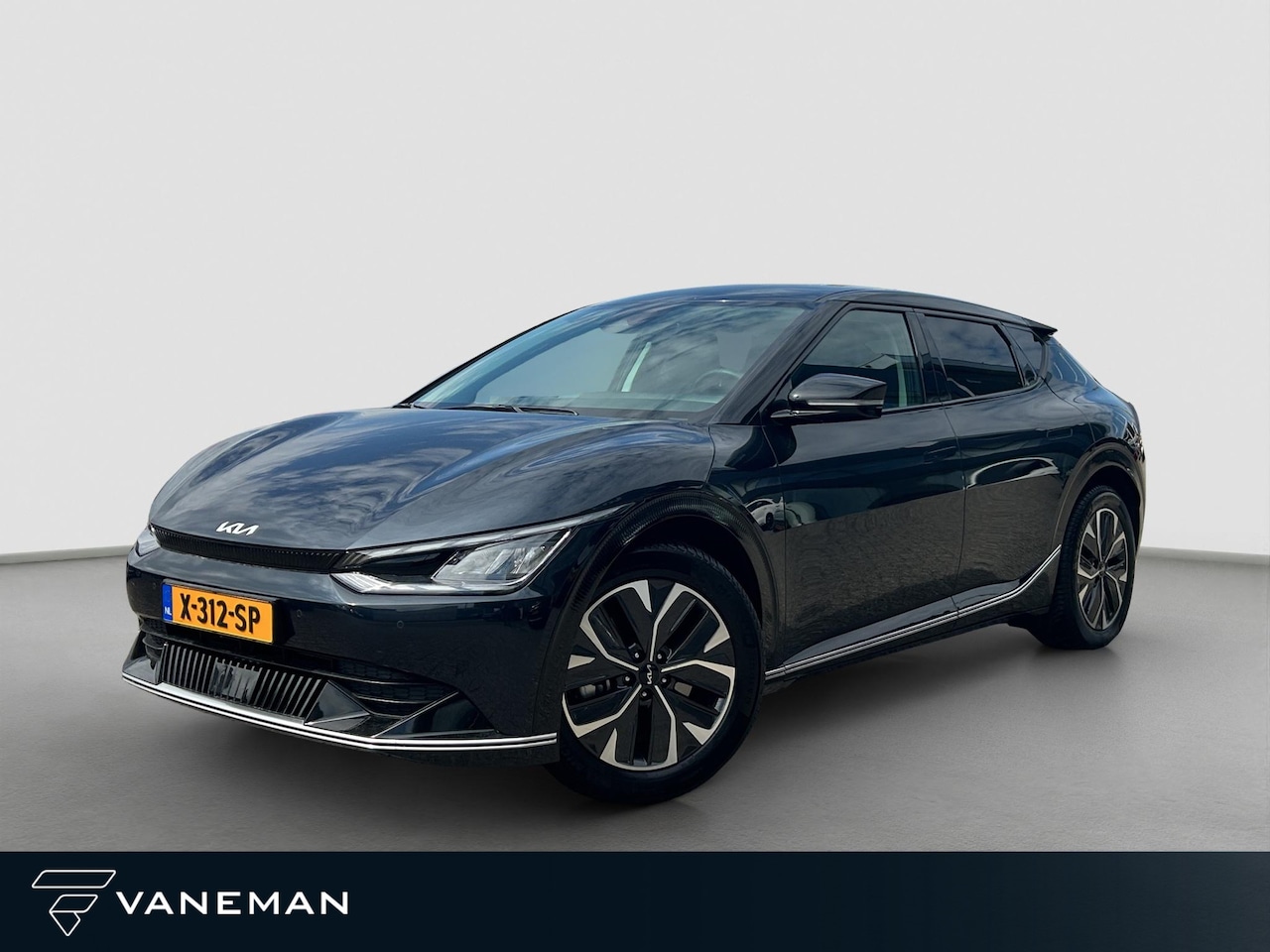 Kia EV6 - Plus 77.4 kWh Navi | Stoel- en stuurverwarming | Clima | Stoelverkoeling | Leder | V2L | - AutoWereld.nl