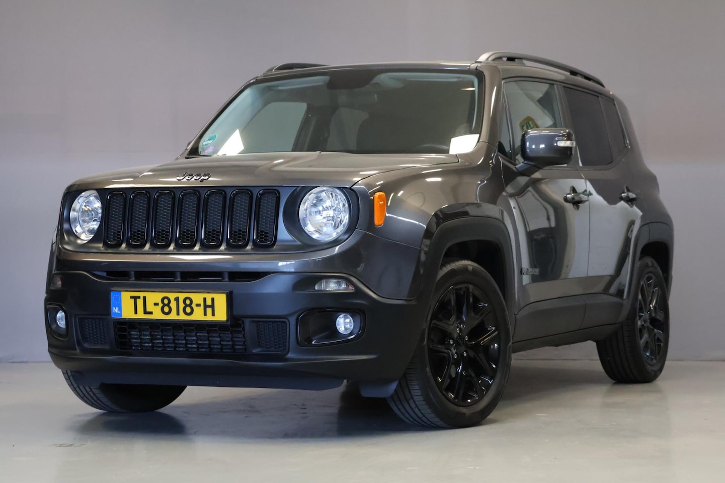 Jeep Renegade - 1.4 MultiAir Night Eagle II|Airco|Cruise|Navi - AutoWereld.nl