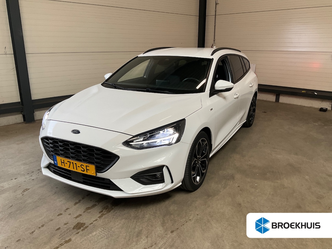 Ford Focus Wagon - 1.0 EcoBoost ST Line Business | ComFort + Design + Winterpakket | LED | PDC V&A | ComFort - AutoWereld.nl