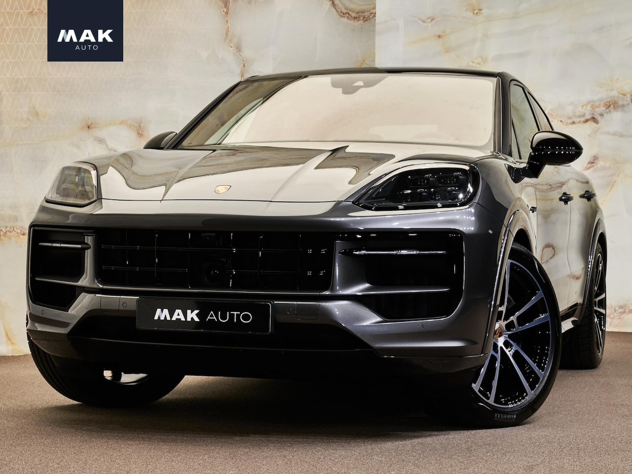 Porsche Cayenne Coupé - 3.0 E-Hybrid 3.0 E-Hybrid, SportDesign, Bose, pano, luchtv., matrix-LED, memory, sportchrono, 22", tr.h - AutoWereld.nl