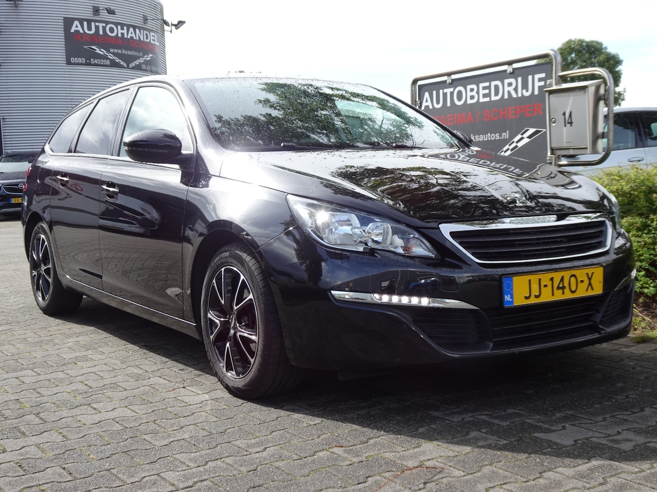 Peugeot 308 SW - 1.2 PureTech Blue Lease 1.2 PureTech Blue Lease - AutoWereld.nl