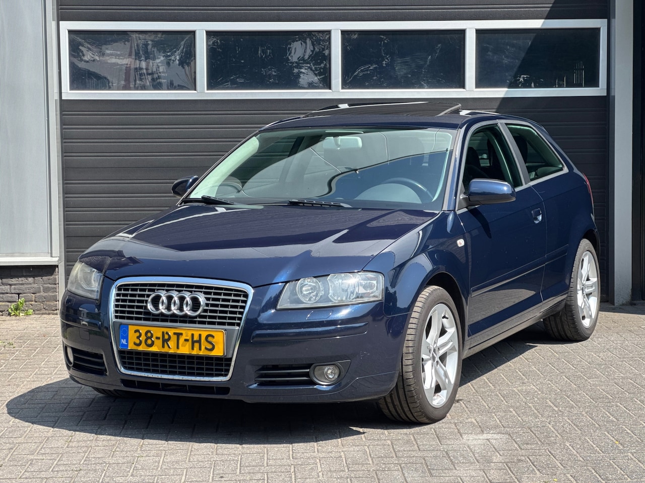 Audi A3 - 2.0 FSI Attraction Automaat, Schuif Kantel dak, Cruise, NAP - AutoWereld.nl