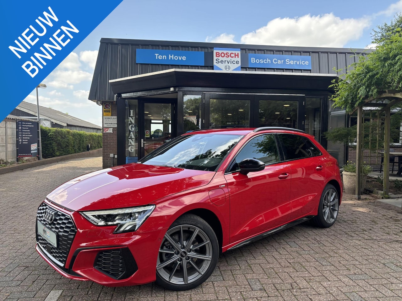 Audi A3 Sportback - 40 TFSIe S-line Black 18" Trekhaak Camera - AutoWereld.nl