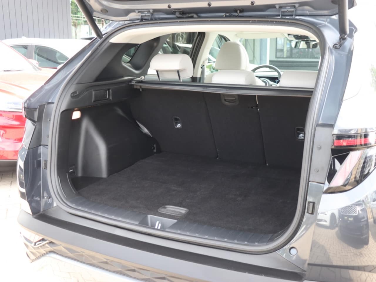 Hyundai Tucson - 1.6 T-GDI PHEV Premium Sky I Panoramadak I Leder I Krell - AutoWereld.nl