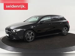 Mercedes-Benz A-klasse - 250e AMG Night | Carplay | Stoelverwarming | Camera | Leder/Alcantara | Full LED | Sfeerve