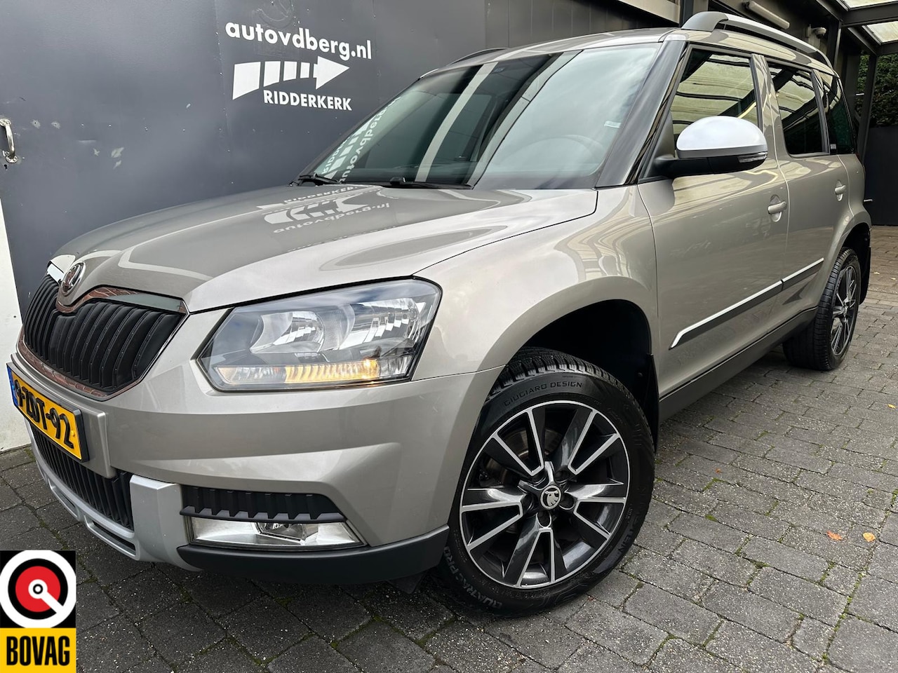 Skoda Yeti Outdoor - 1.2 TSI Adventure Trekhaak | PDC | Climat | Allseason | Distributie verv | - AutoWereld.nl