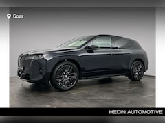 BMW iX - xDrive60 112 kWh Sky Lounge | Trekhaak | Luchtvering | Bowers en Wilkins
