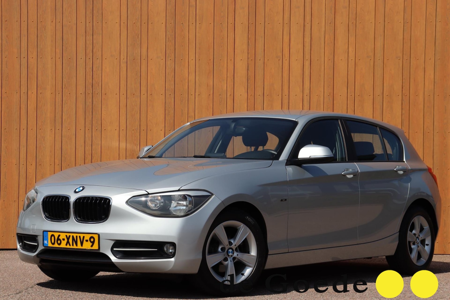 BMW 1-serie - 116i Sport Business org.NL navigatie - AutoWereld.nl