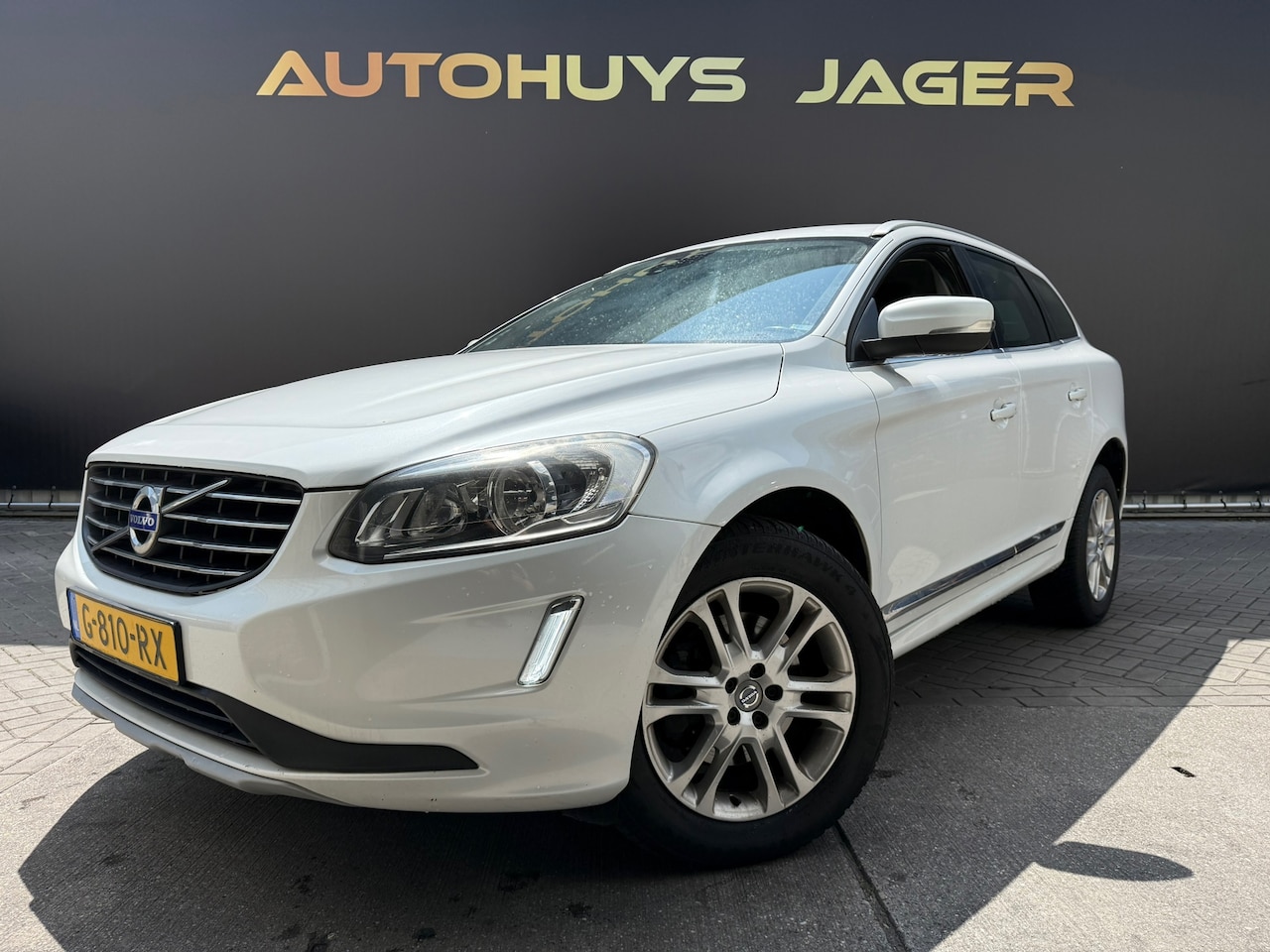 Volvo XC60 - 2.0 D4 FWD Ocean Race 2.0 D4 FWD Ocean Race - AutoWereld.nl