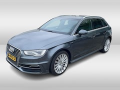 Audi A3 Sportback - 1.4 e-tron PHEV Ambition Pro Line plus / Panoramadak / Half leder / 18'' / Keyless / Navig