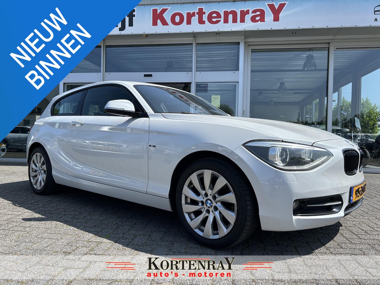 BMW 1-serie - 114i Business+ Sport Line/leder/airco/bi xenon/navi/cruise control/net grote beurt gehad i - AutoWereld.nl
