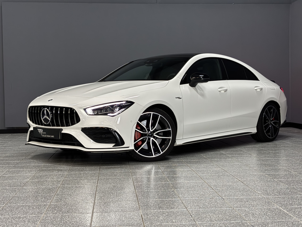 Mercedes-Benz CLA-Klasse - AMG 35 4MATIC Premium Plus Pano|Burmester|Camera|Leder - AutoWereld.nl