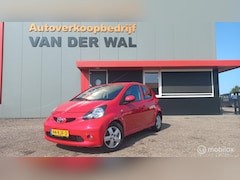 Toyota Aygo - 1.0-12V +/AUTOMAAT/AIRCO/CRUISECONTROL/NAVIGATIE