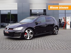 Volkswagen Golf - GTI 2.0 TSI 230pk PERFORMANCE Panodak/Dynaudio/Camera/Trekhaak afnb