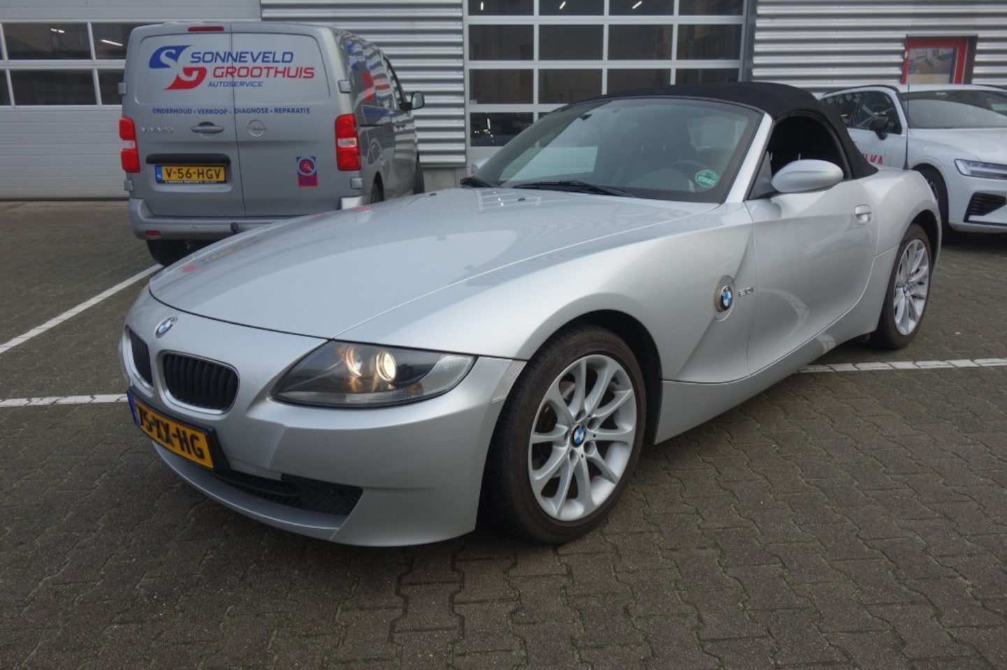 BMW Z4 - 2.0I ANNIVERSARY, Leer, 17 Inch, Pdc, Bluetooth - AutoWereld.nl