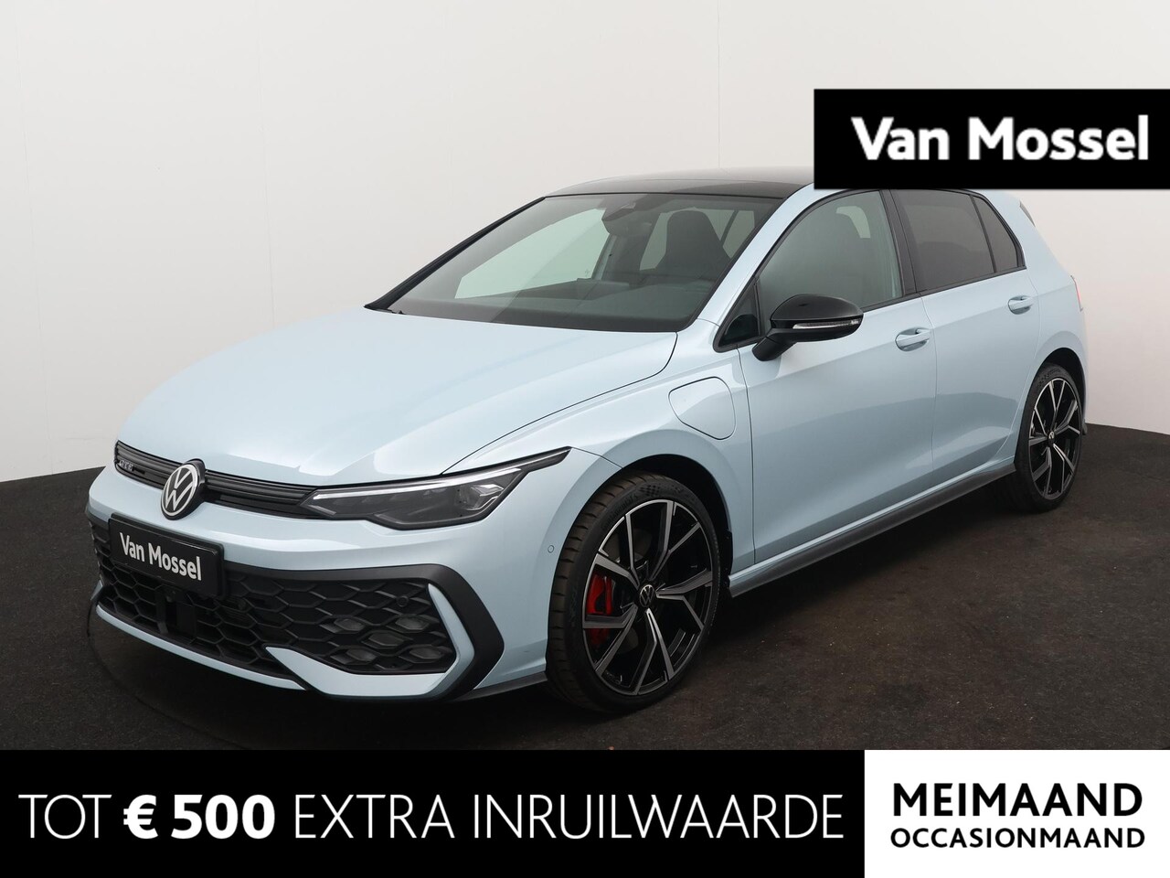 Volkswagen Golf - 1.5 eHybrid GTE 272 PK | Panoramadak | Navigatie | Black style | Apple Carplay | IQ Lights - AutoWereld.nl