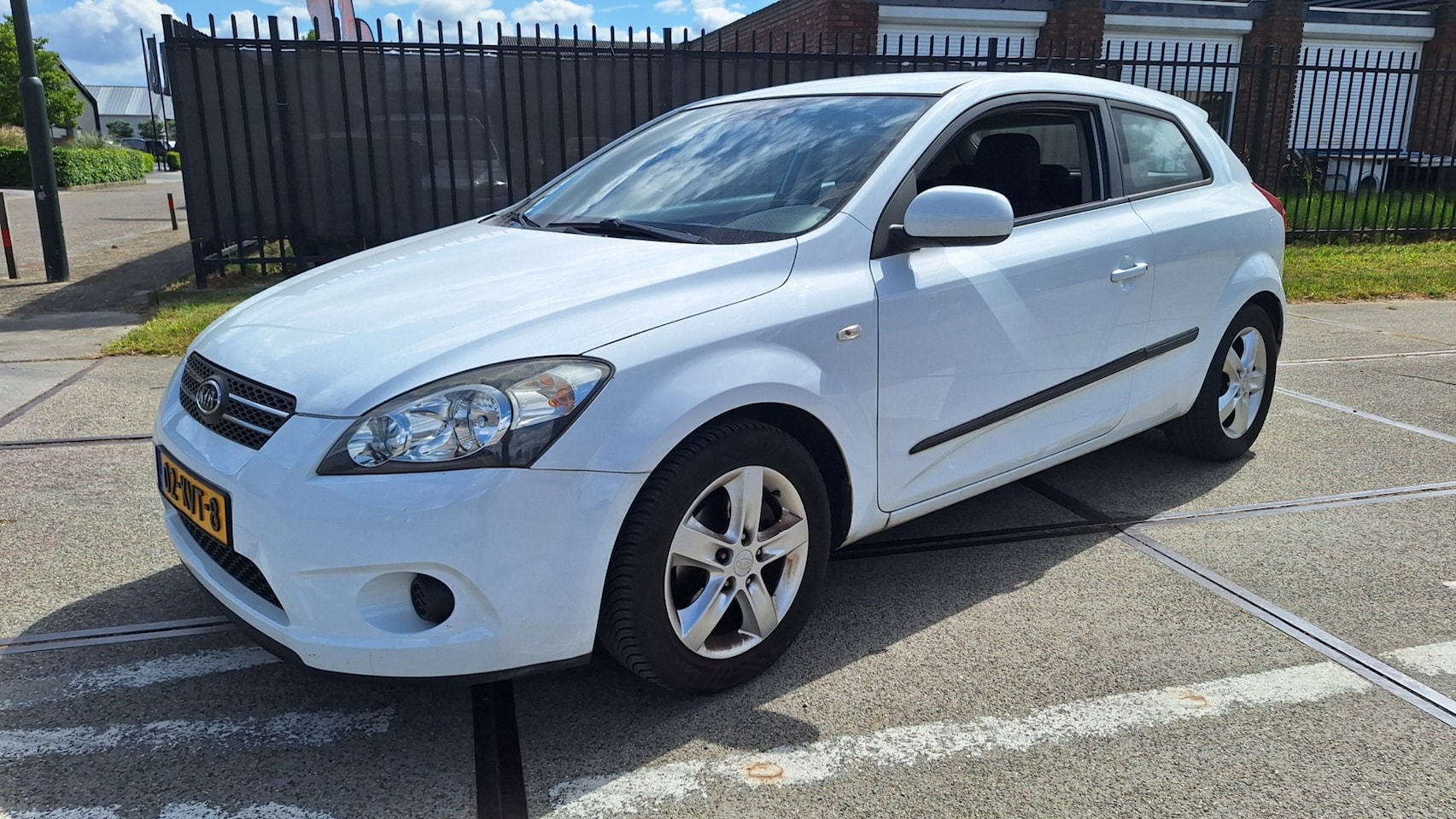 Kia Pro cee'd - 1.6 CVVT X-tra 1.6 CVVT X-tra - AutoWereld.nl
