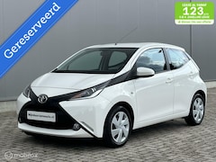 Toyota Aygo - 1.0 VVT-i X - Play, Navi , Camera, Airco, Dealer