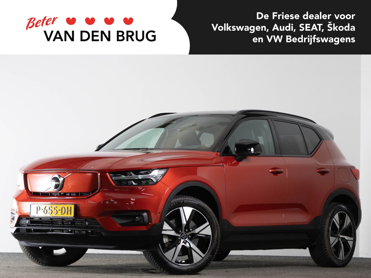 Volvo XC40 - Recharge Pro 70 kWh 231 PK | LED | Panoramadak | Trekhaak | 360 Camera | Adaptieve Cruise - AutoWereld.nl