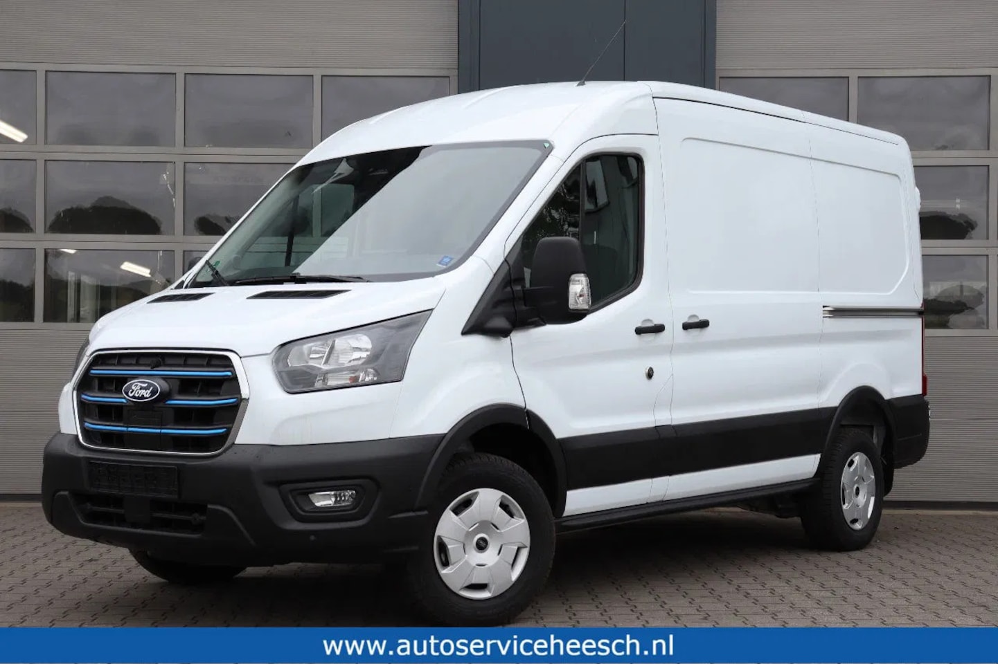 Ford E-Transit - 68KWH L2H2 l 2x SCHUIFDEUR l NAVI l 360 CAMERA l ACC l CLIMATE CONTROL - AutoWereld.nl