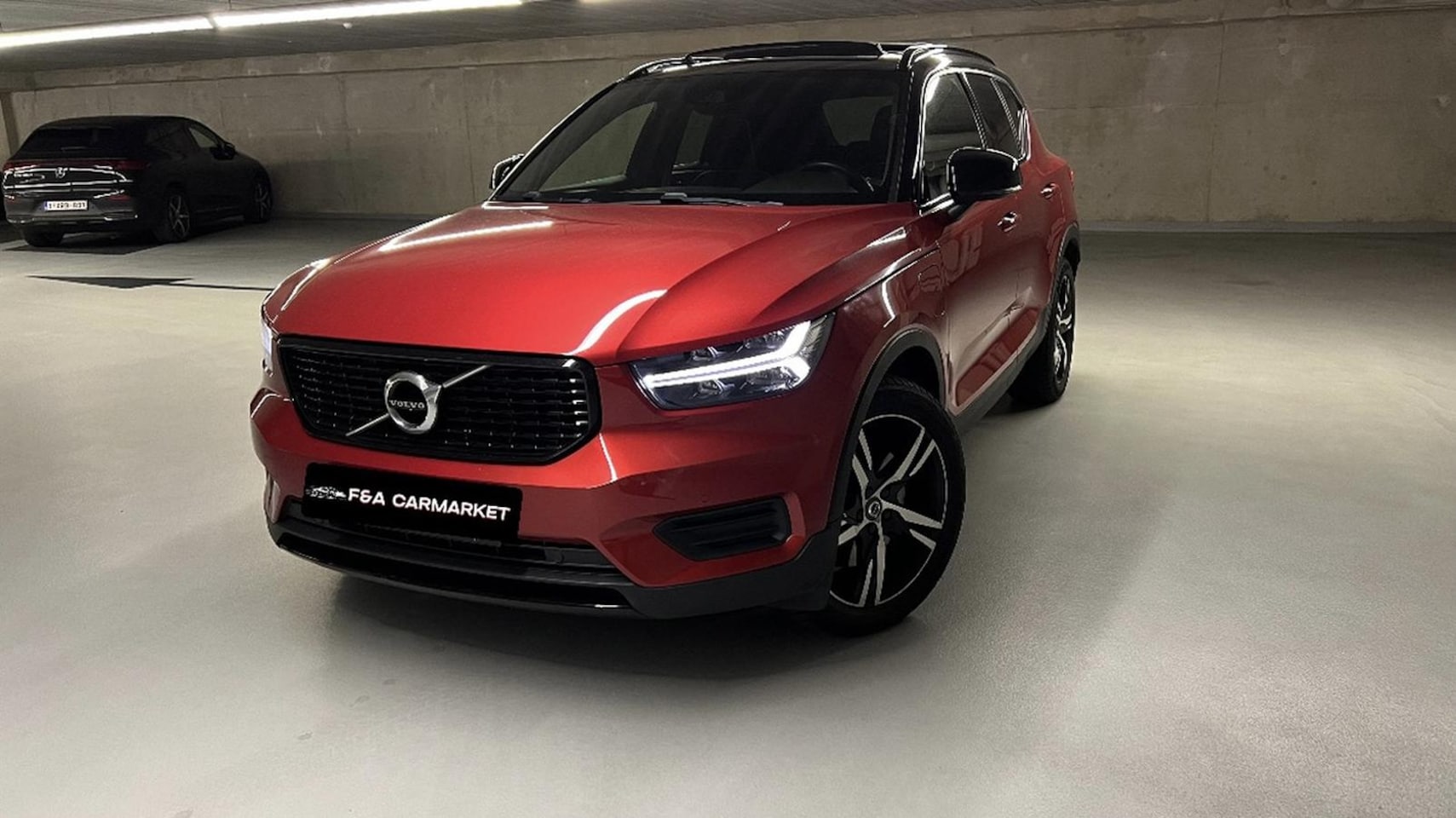 Volvo XC40 - 1.5 T5 Recharge R-Design Plug-in Hybrid | 2020 | 77.000 km | Panoramadak | Harman K - AutoWereld.nl