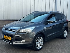 Ford Kuga - 1.5 Titanium - NAVI - Mooie uitvoering