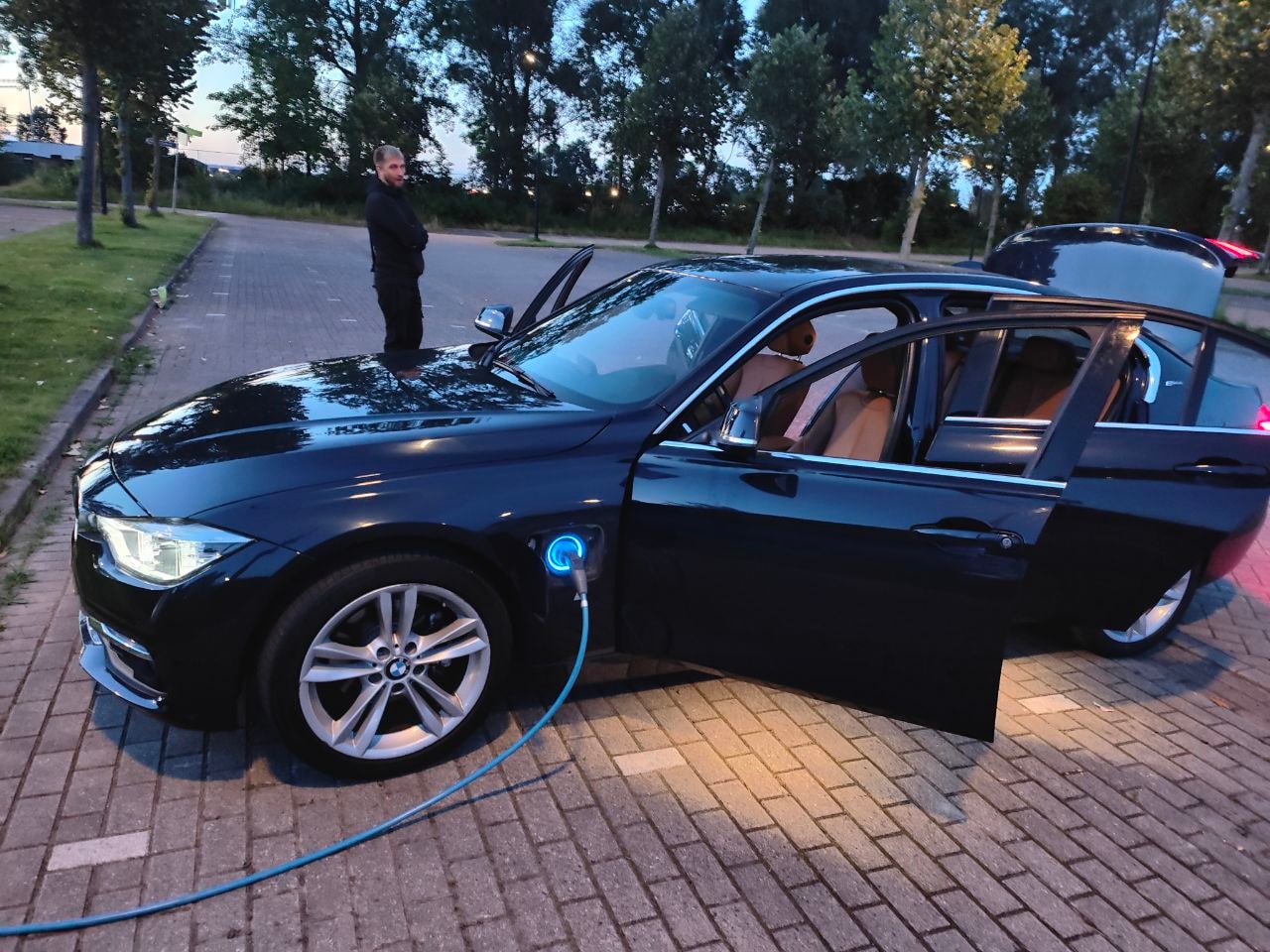 BMW 3-serie - 330e Centennial High Executive - AutoWereld.nl