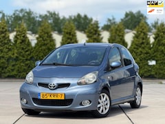 Toyota Aygo - 1.0-12V Comfort | Automaat | Elektrische ramen | Toerenteller | Onderhoudhistorie