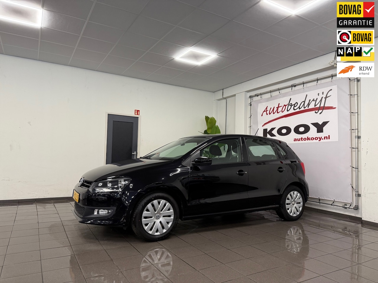 Volkswagen Polo - 1.2 TSI Comfortline * Automaat / Trekhaak / Cruise control / NL Auto * - AutoWereld.nl