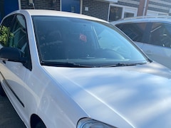 Volkswagen Polo - 1.4-16V Trendline