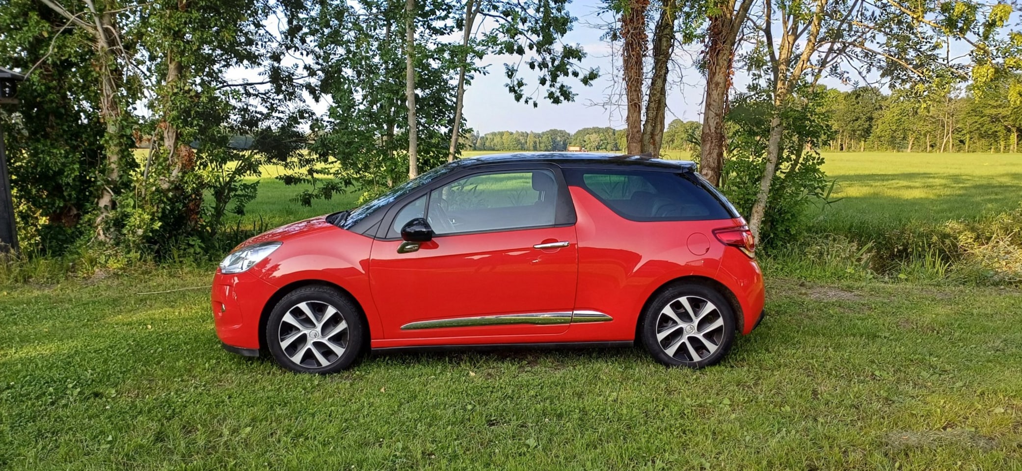 Citroën DS3 - 1.6 e-HDi So Chic 1.6 e-HDi So Chic - AutoWereld.nl