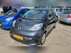 Peugeot 107 - 1.0-12V XS