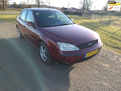 Ford Mondeo - 1.8-16V Trend