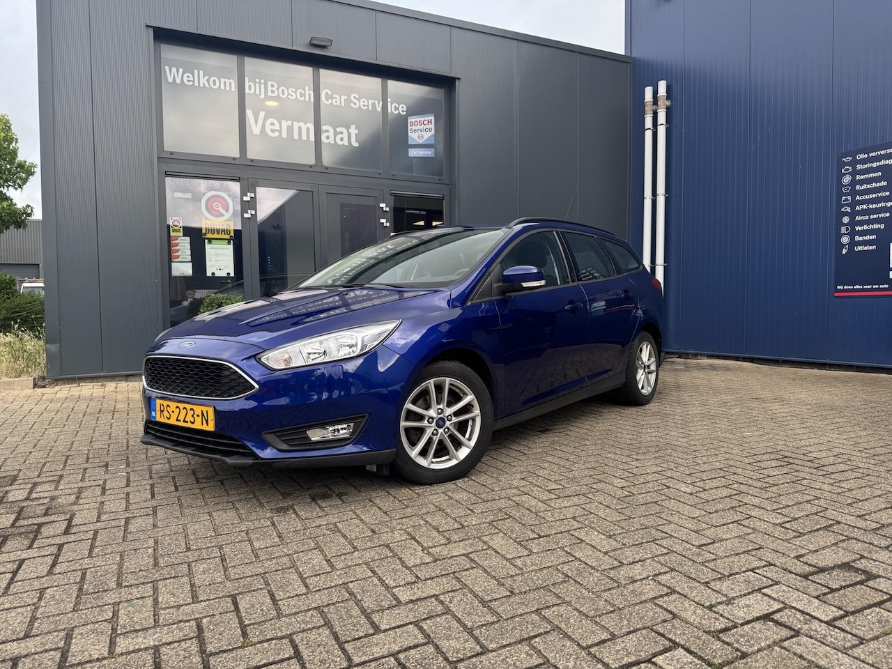 Ford Focus Wagon - 1.0 ECOBOOST 74KW - AutoWereld.nl
