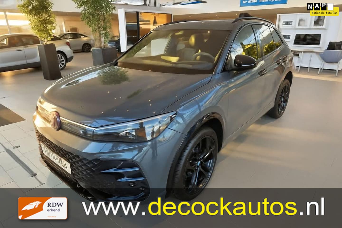 Volkswagen Tiguan - 1.5 eHybrid R-Line Edition 1.5 eHybrid R-Line Edition - AutoWereld.nl