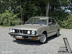 BMW 5-serie - 518i |E28 | 1983 | Eerste eigenaar | old timer