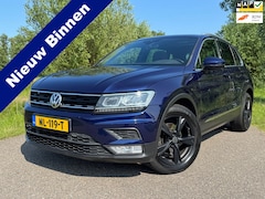 Volkswagen Tiguan - 1.4 TSI ACT Connected Series / Panorama dak / Stoelverwarming + Massage / Cruise Control /