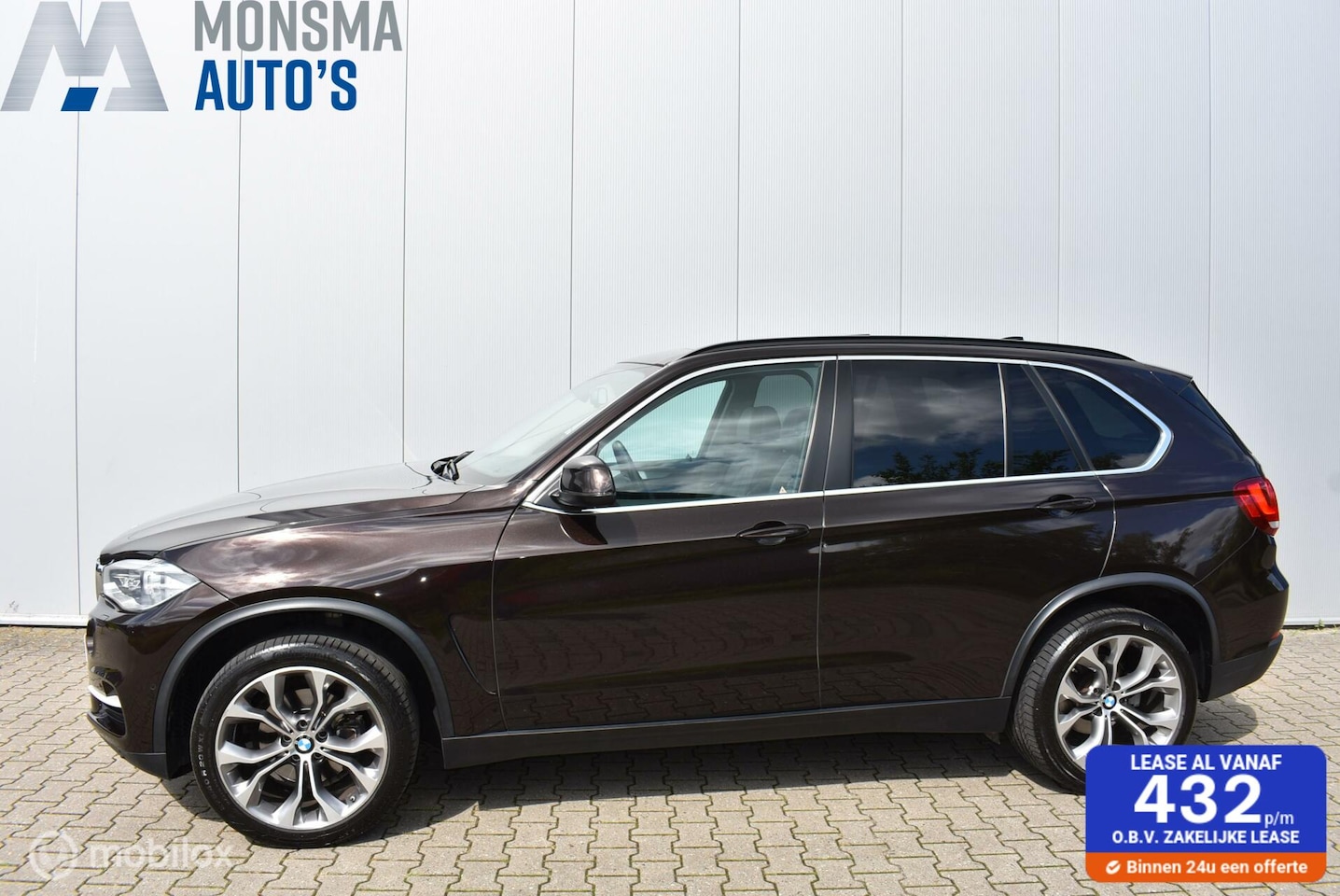 BMW X5 - xDrive30d Sparkling Brown Pano HUD Keyless Camera Memory 20" LMV Elek. trekhaak Zeer mooi! - AutoWereld.nl