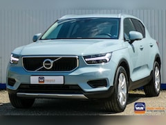 Volvo XC40 - 2.0 T4 Momentum