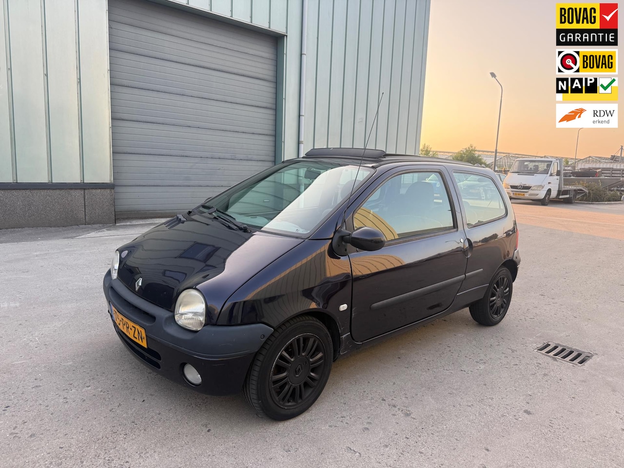 Renault Twingo - 1.2-16V Kenzo panoramadak stuurbekrachtiging - AutoWereld.nl