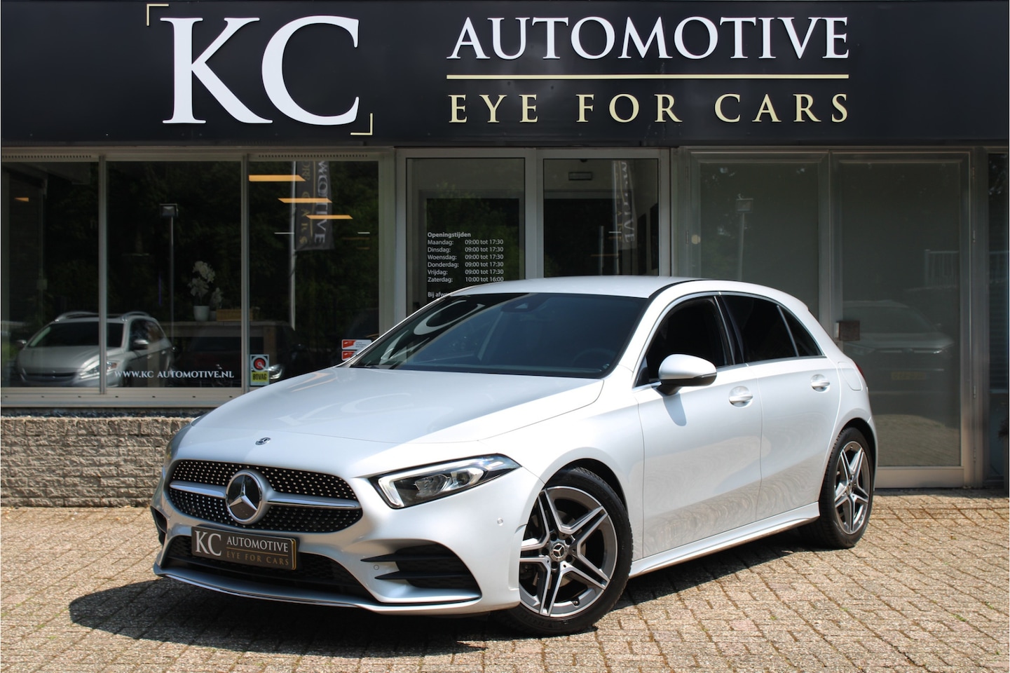 Mercedes-Benz A-klasse - 180 AMG | Sfeer | Burmester | Dealer O.H. - AutoWereld.nl