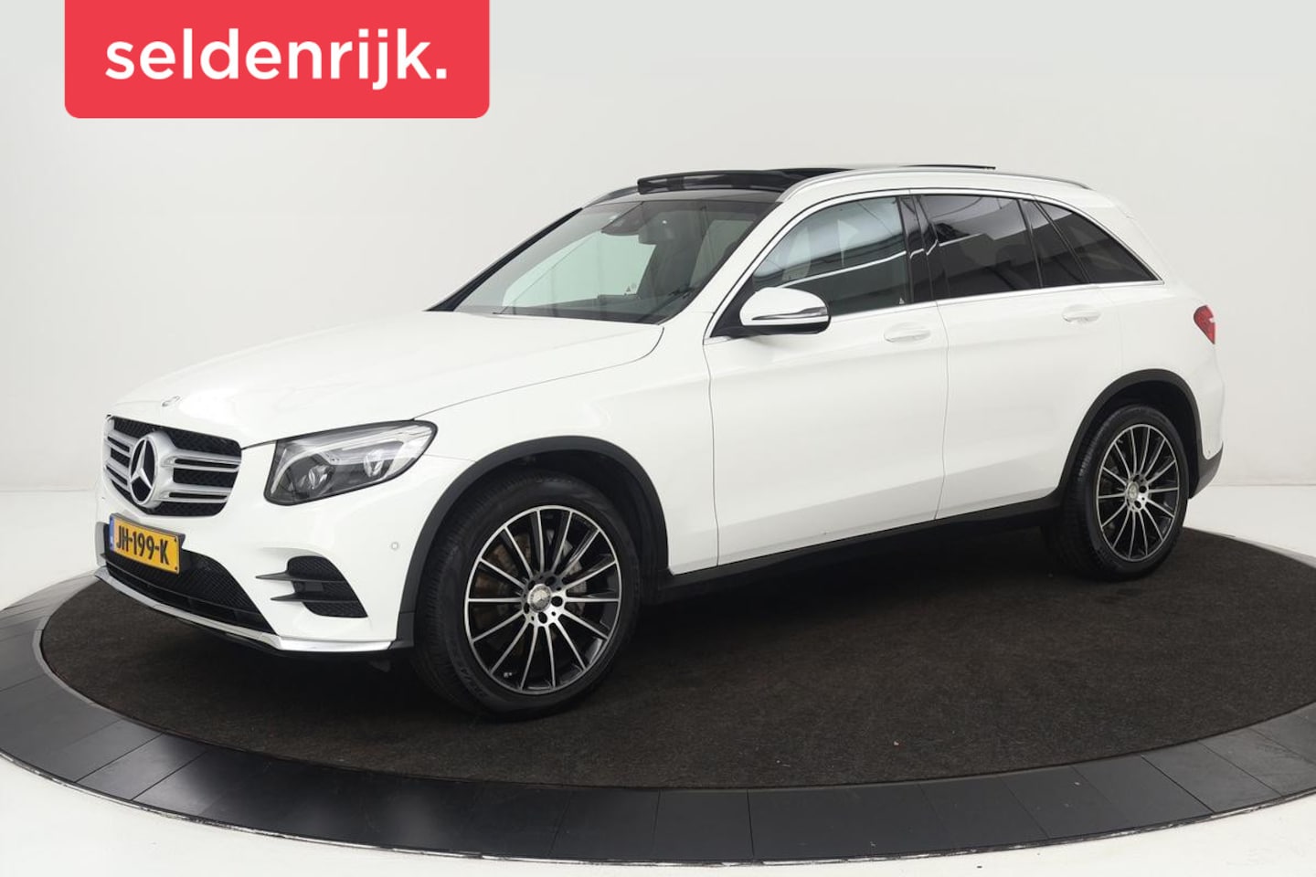 Mercedes-Benz GLC-klasse - 250d 4Matic AMG | Panoramadak | Trekhaak | Luchtvering | Burmester Surround | Full LED | N - AutoWereld.nl