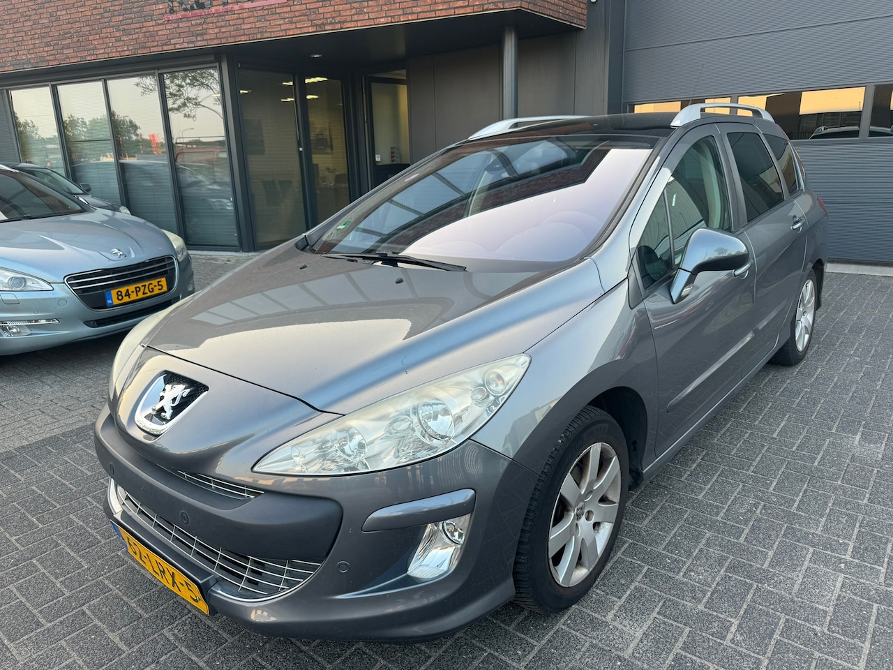 Peugeot 308 SW - 1.6 VTi X-Line CLIMA PANO PDC TREKHAAK - AutoWereld.nl